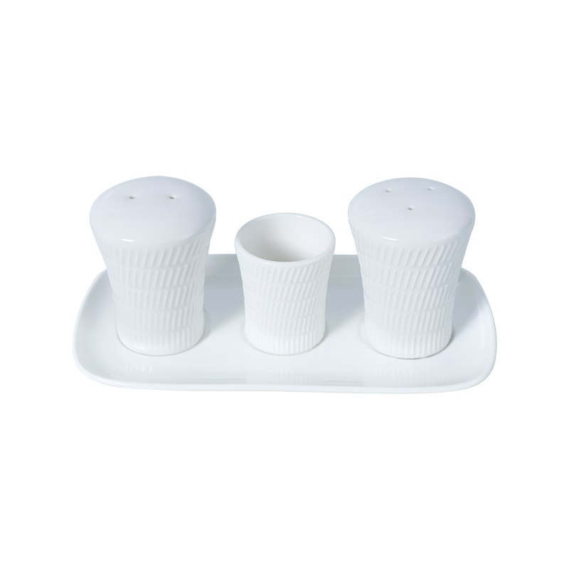 Ensemble de soucoupes à sel et poivre en porcelaine blanche