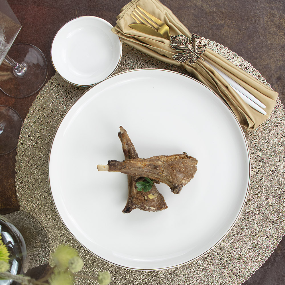 Ensemble d'assiettes en porcelaine blanche et noire, bord doré, vaisselle pour vente en gros