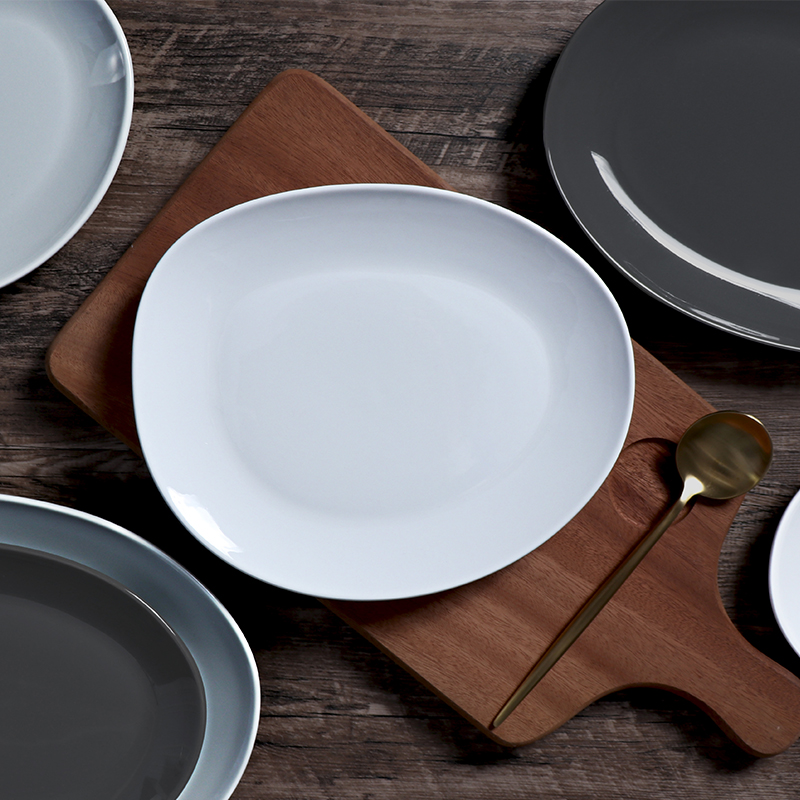  Ensemble de grès de haute qualité, assiettes irrégulières créatives coréennes et japonaises, assiettes en céramique de décoration en porcelaine noire et gris foncé