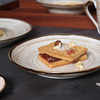 Assiette creuse à large bord crème beige rustique