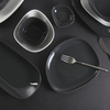Service de table en grès de forme irrégulière, ensemble d'assiettes brillantes sous émaillées, en porcelaine, de couleur blanc mat