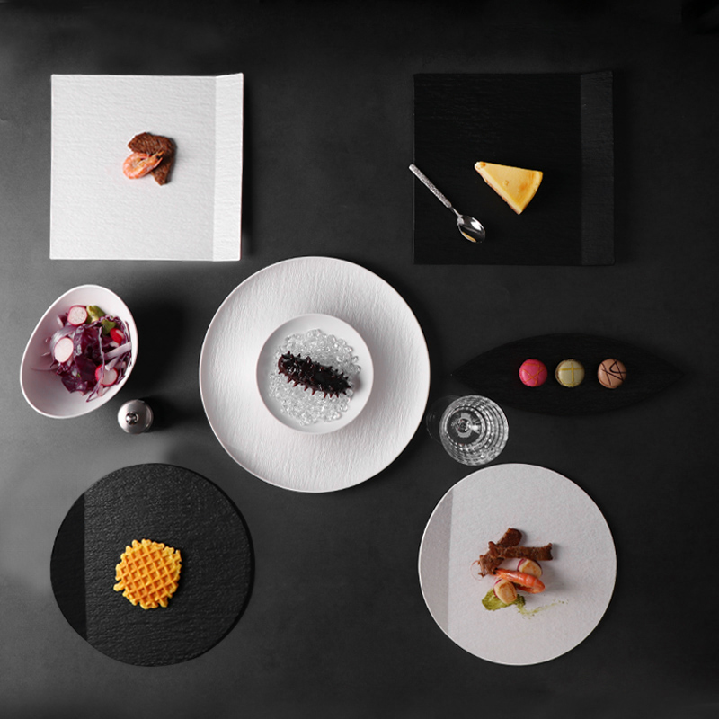 Service de table en grès, collection d'assiettes en porcelaine noire et blanche mate