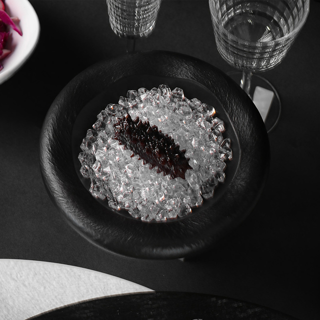 Assiette de glace noire, assiette en céramique mate pour restaurants-14oz