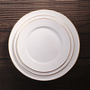 Assiette en céramique blanche avec garniture dorée, assiette à dîner en porcelaine avec logo de nom de restaurant personnalisé 