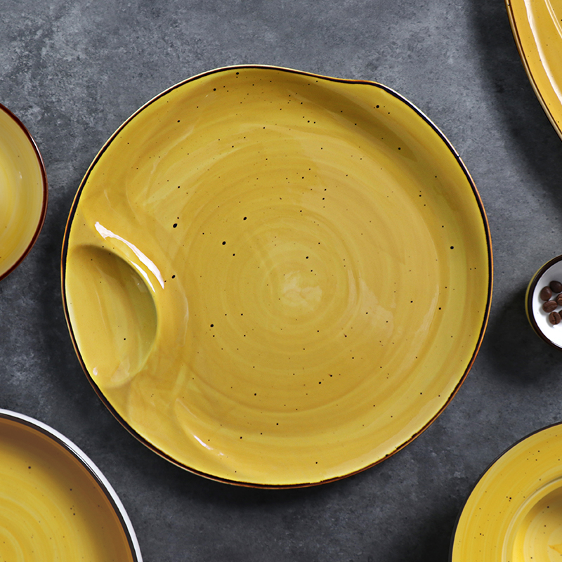 Le jaune réglé de dîner de porcelaine a adapté le plat en céramique de vaisselle aux besoins du client réglé pour l'hôtel dinning