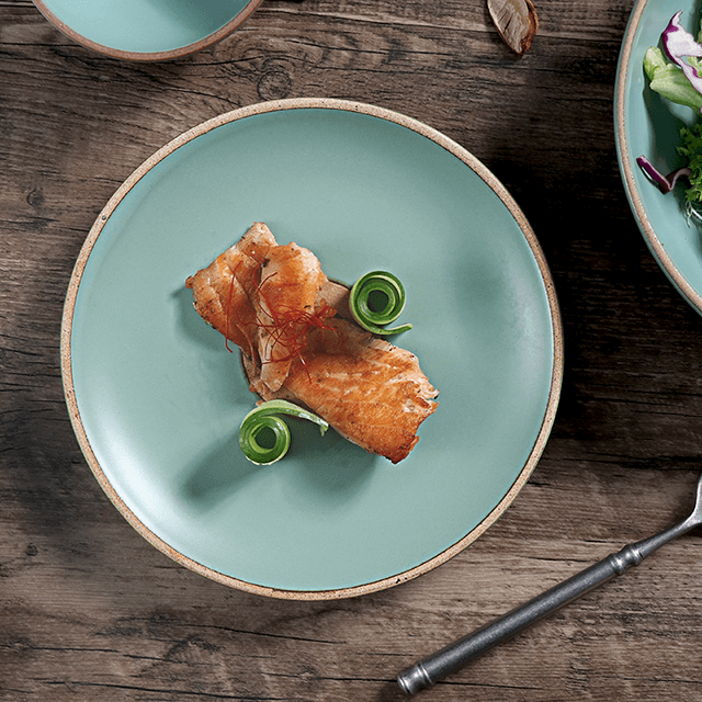 Ensemble de vaisselle en grès céramique vert mat 