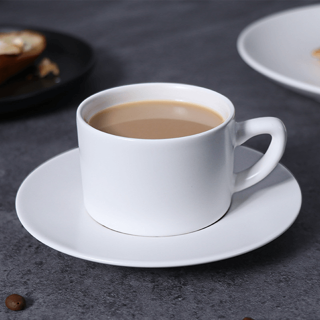 Assiettes d'entrée Assiette à dessert personnalisée pour le dîner Ronde Italienne Meilleures assiettes en porcelaine blanche pour les restaurants Vaisselle Location de fête