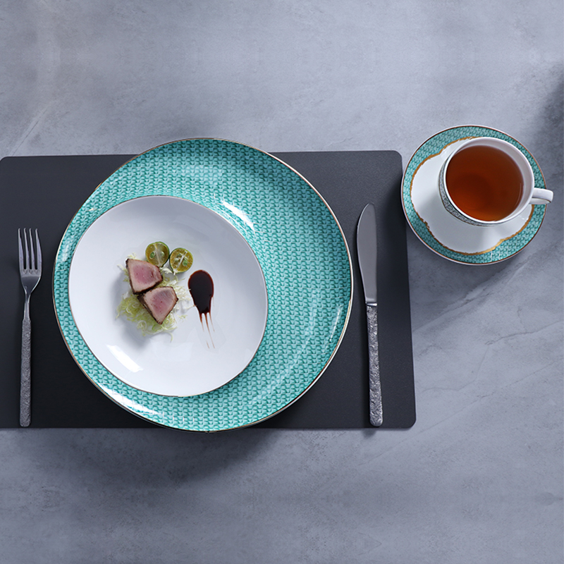 Assiettes de restauration en porcelaine tendre