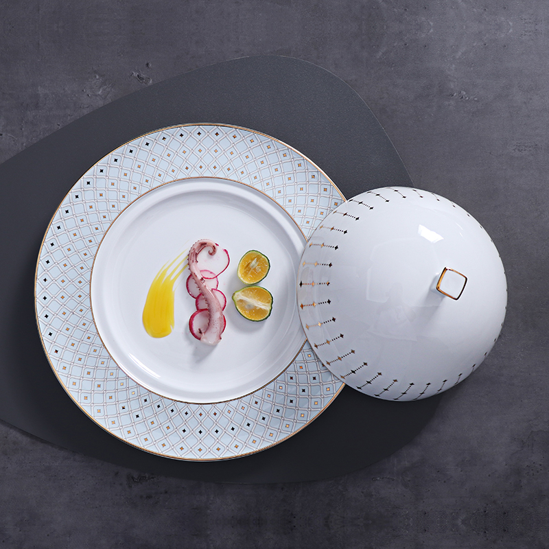 Michelin Restaurant Vaisselle Bone China Sky Light Blue Dinner Plates Gold Rim Spot Vaisselle Pour Hôtel