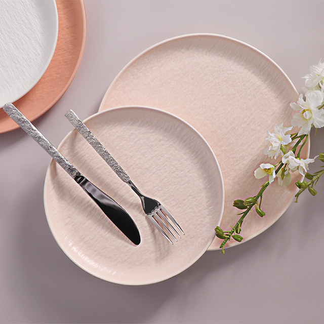 Assiettes de Restaurant de vaisselle rose clair de vente chaude sous la vaisselle Vajilla de mariage vitrée