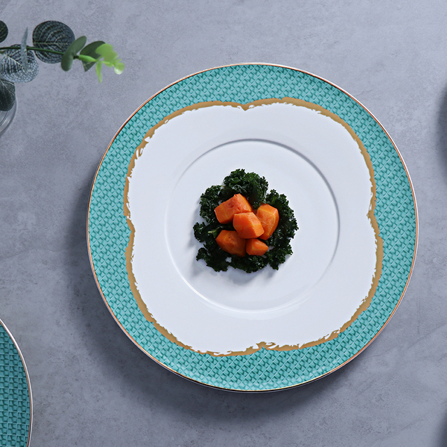 Assiettes de restauration en porcelaine tendre