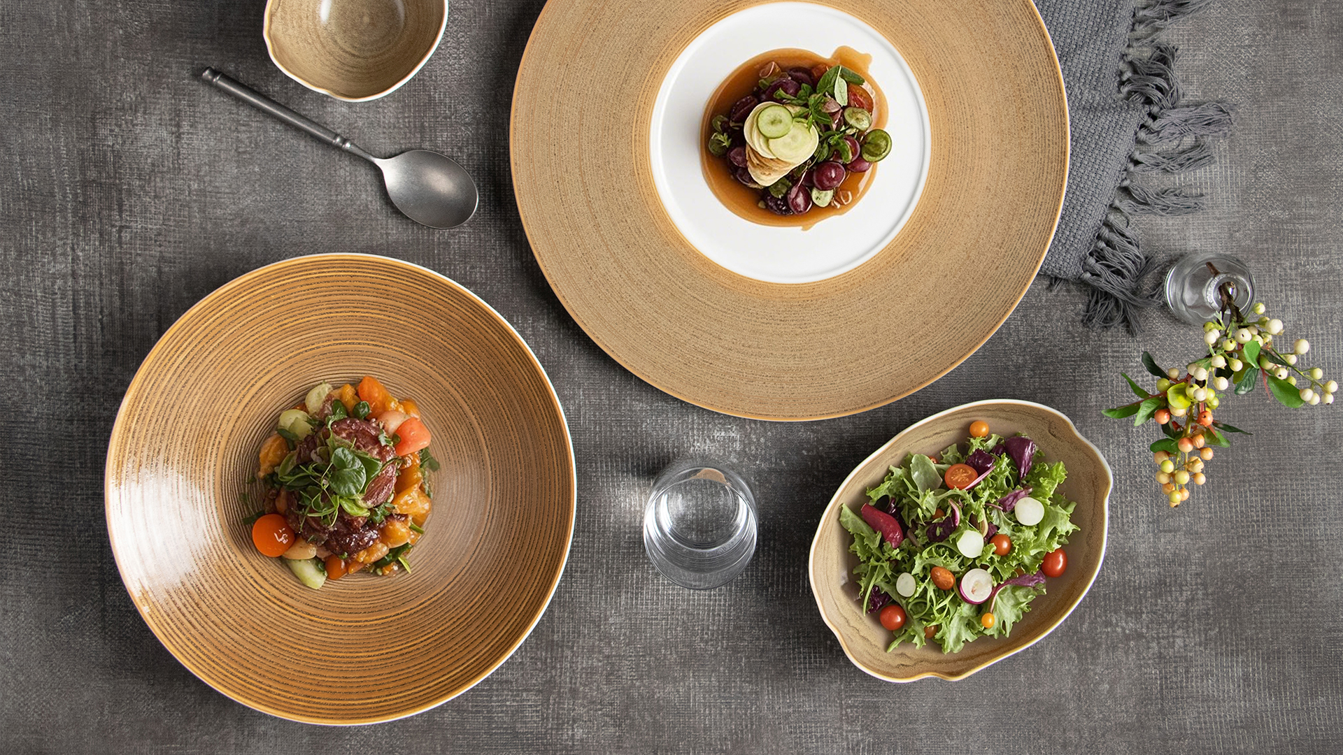 assiette en céramique