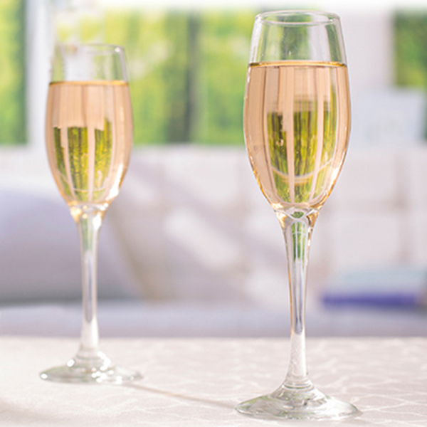 Les cadeaux en verre ont placé la vaisselle adaptée aux besoins du client de restaurant d'articles d'hôtel verre de flûte de 6oz 7.5oz